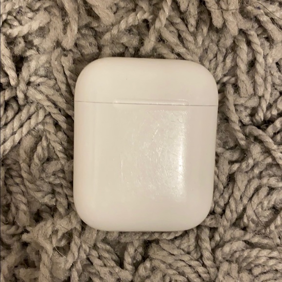 Apple Other - Apple AirPods used few times